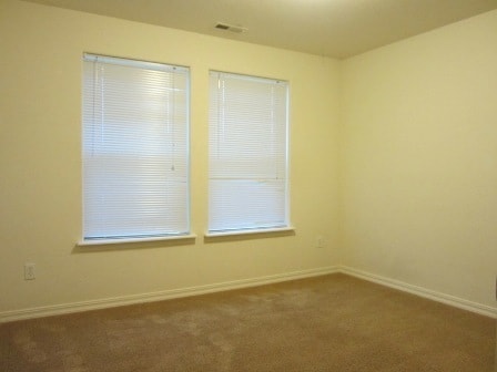 Building Photo - 5007 Spirea Dr