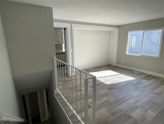 Building Photo - 945 S 900 W