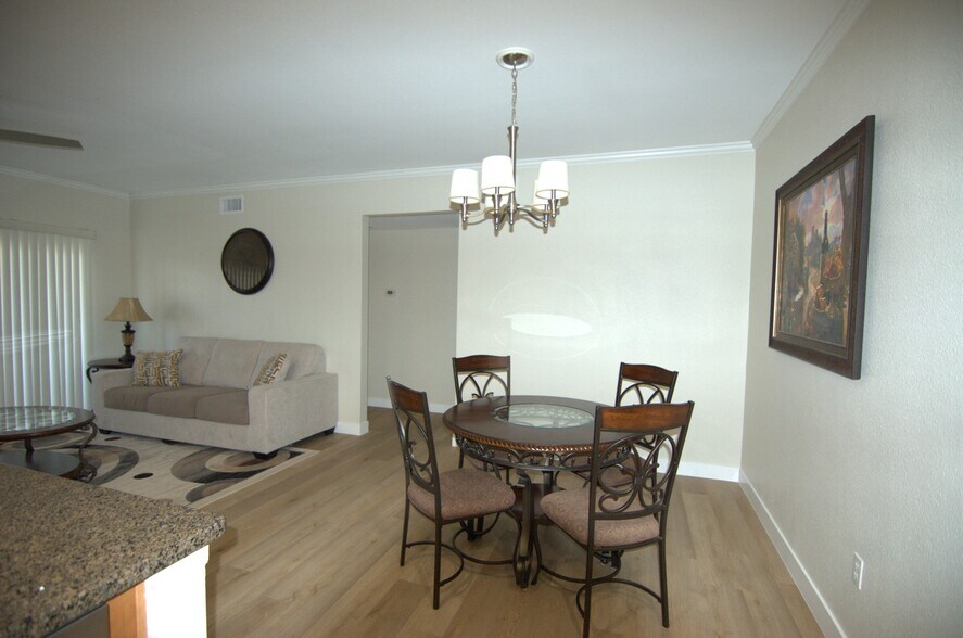 DINING AREA / LIVING ROOM - 16013 S Desert Foothills Pky