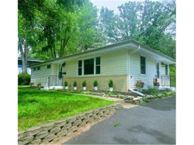 Building Photo - 11509 Palmer Rd