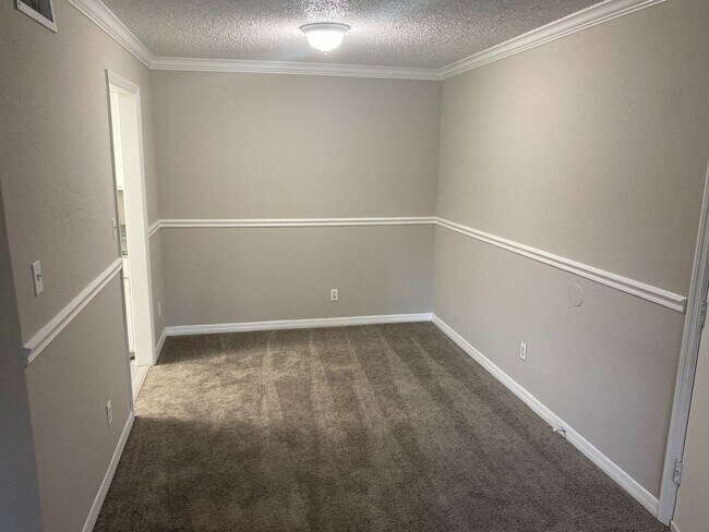 Building Photo - Serravella - 285-202