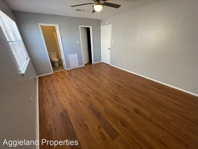 Building Photo - 2 br, 2 bath House - 1104 Autumn Circle - C