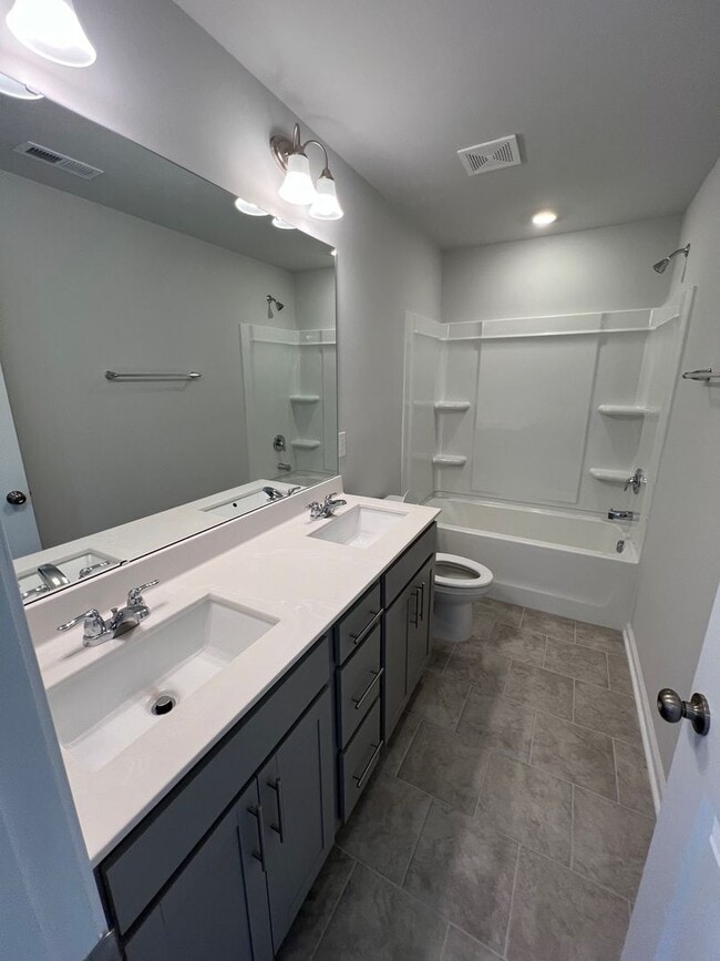 Building Photo - Charming 4 Bedroom Home Located in Wendell