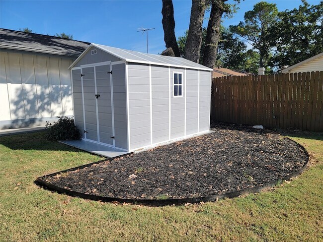 Building Photo - 1612 Caddo Peak Trail
