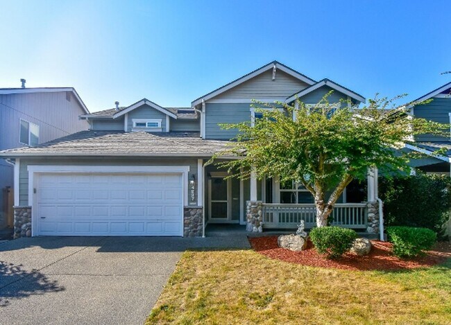 Building Photo - Well Maintained 4 BD