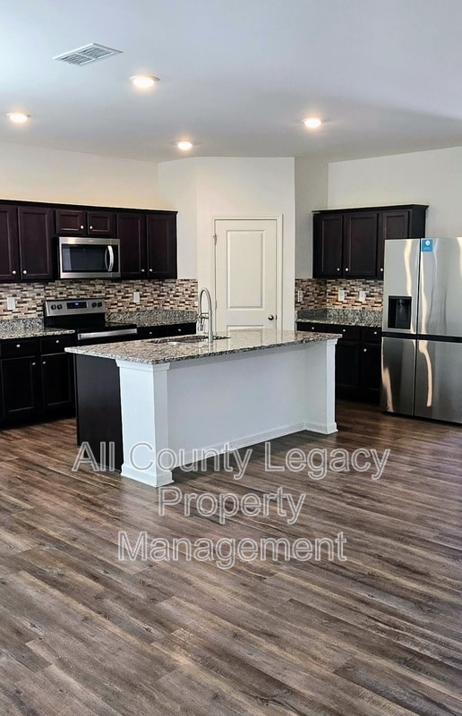 Building Photo - 4421 Kendrick Cir