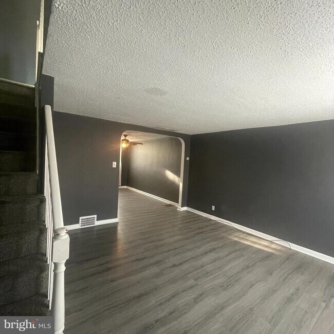 Building Photo - 4416 Marple St