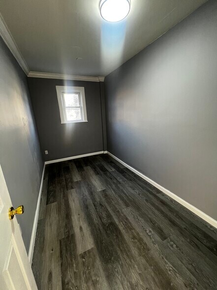 room 3 - 111 Lafayette St