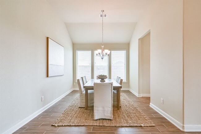 Building Photo - 12617 White Cove Dr
