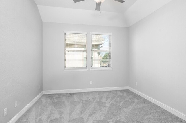 Building Photo - 1130 Shepherd Oaks Dr