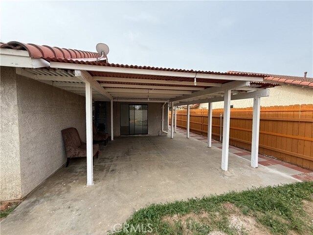 Building Photo - 25274 Woodcreek Ct