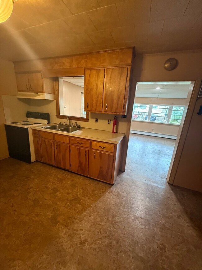 Building Photo - 2 bedroom possibly 3 with oversized Garage/Work Shop in Newville