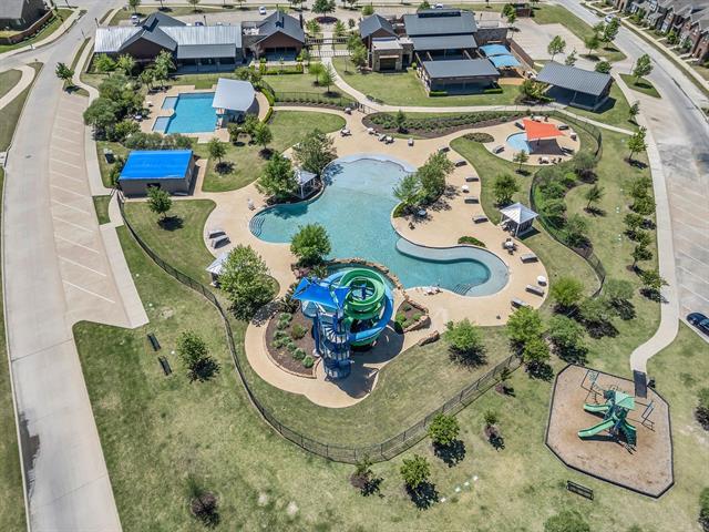 Building Photo - 2913 Meadowlands Dr