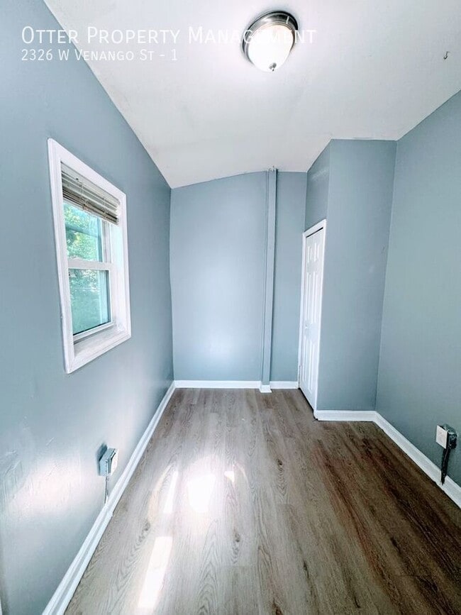 Building Photo - 2326 W Venango St