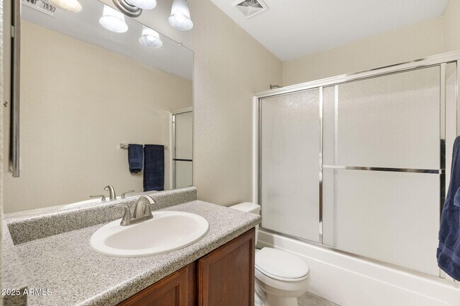 Building Photo - 9025 S 6th St