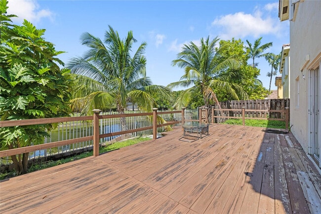 Building Photo - 1512 SW 106th Ave