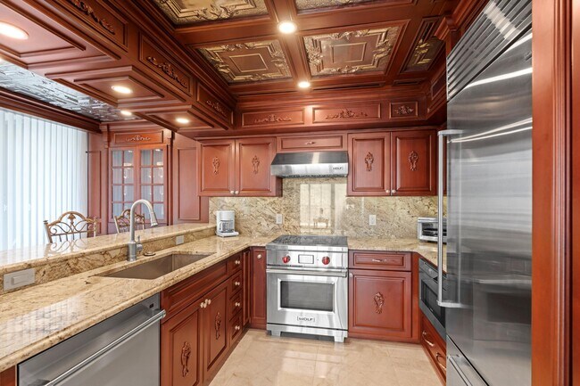 Building Photo - 3400 N Ocean Dr