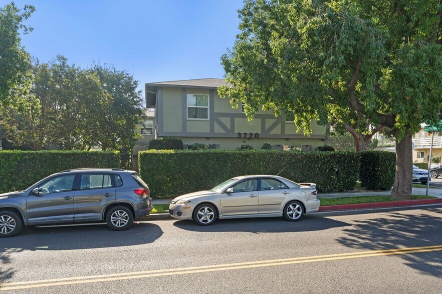 Building Photo - 3720 W Chandler Blvd