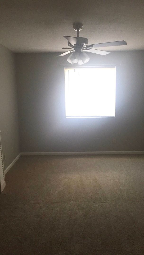 Building Photo - Great Two Bedroom Condo Available - 1010-5 Blueridge Dr.