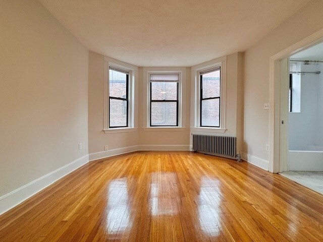 Building Photo - 111 Jersey St