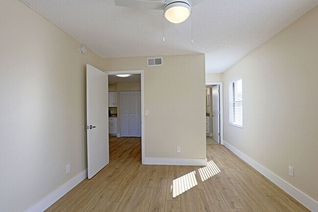 Building Photo - Mystic Gardens 5311-1110