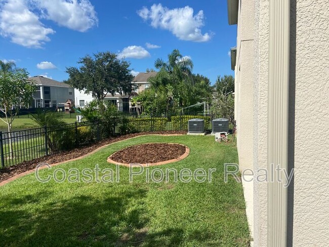Building Photo - 8807 Cameron Crest Dr