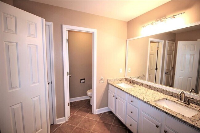 Building Photo - 4890 Weathervane Dr