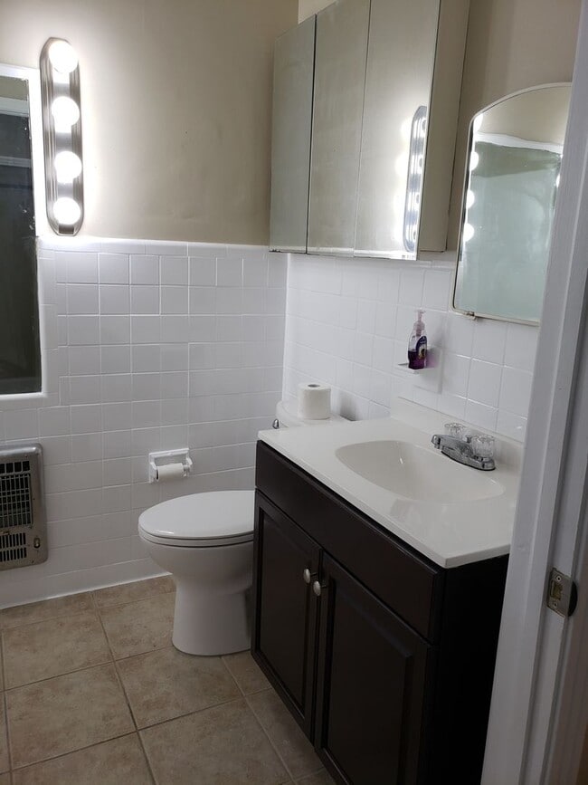 Building Photo - Gorgeous Historic 3/2 in Crystal River!!!