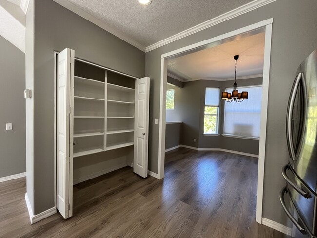 Building Photo - 13065 SW Seca Ct