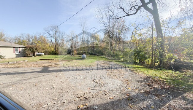 Building Photo - Ranch Home in Madison Close to 71