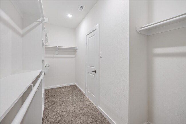 Building Photo - 5106 Sistine Dr