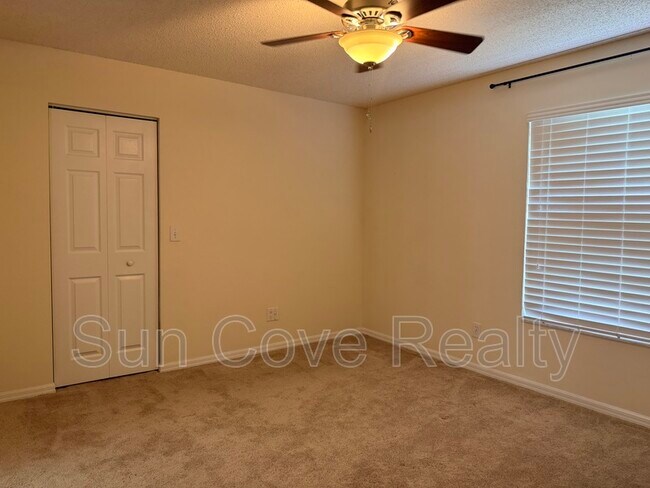 Building Photo - 4215 Winding River Way