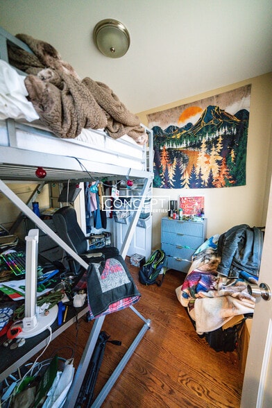 Building Photo - 10 Bickford Ave