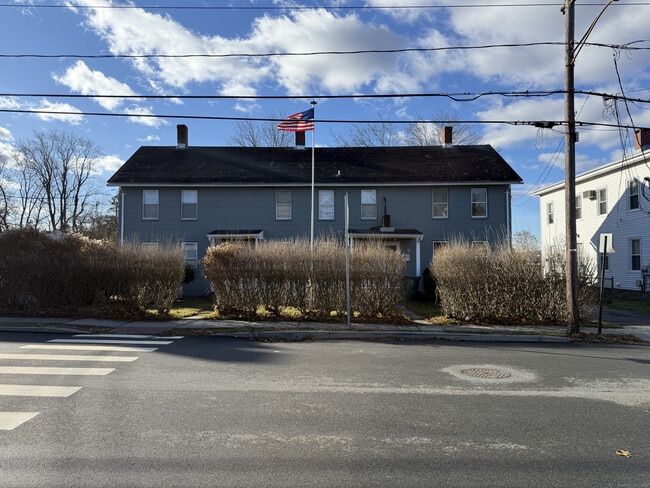 Primary Photo - 15 Freestone Ave