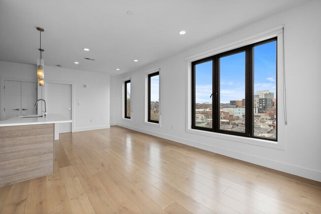 Building Photo - 30 Penniman Rd