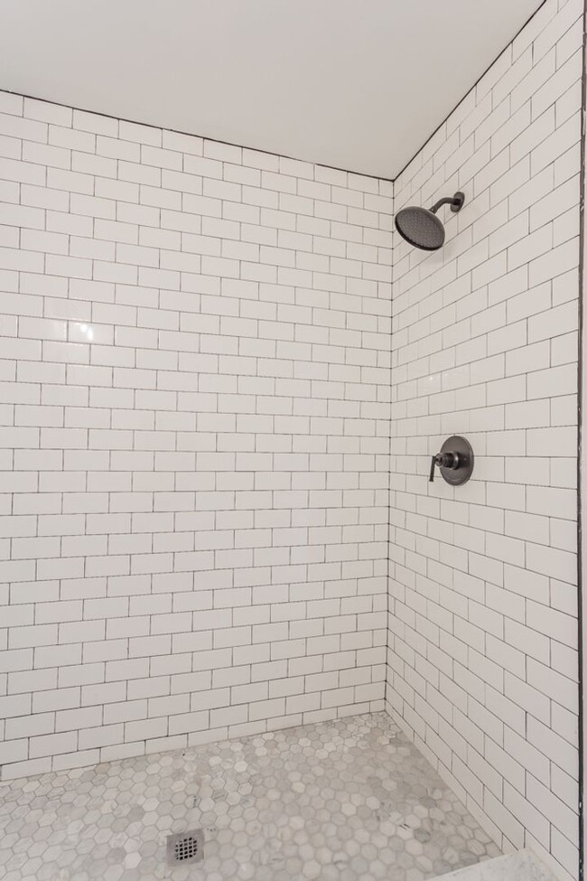 Building Photo - Single Level 3 Bedroom Home in East Ridge!
