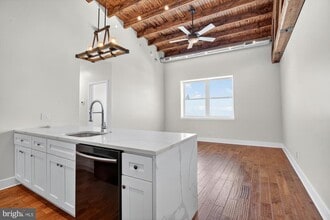 Building Photo - 1420 E Susquehanna Ave