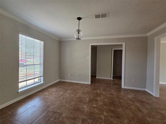 Building Photo - 1853 Dolphin Dr