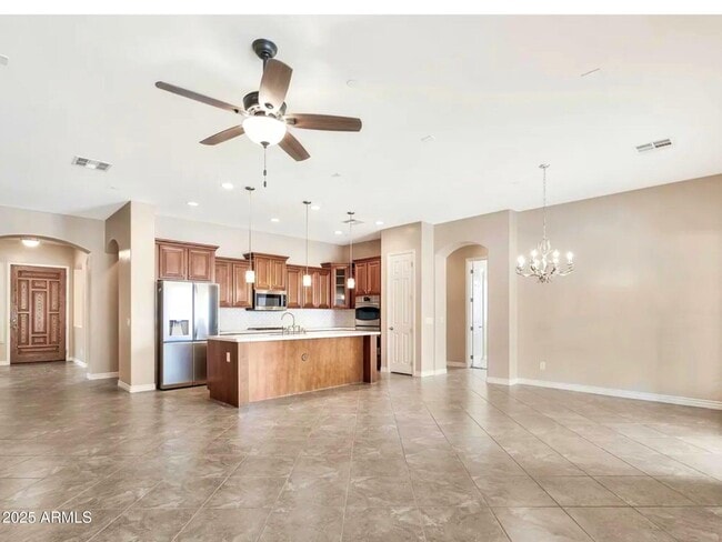 Building Photo - 3220 N 136th Dr