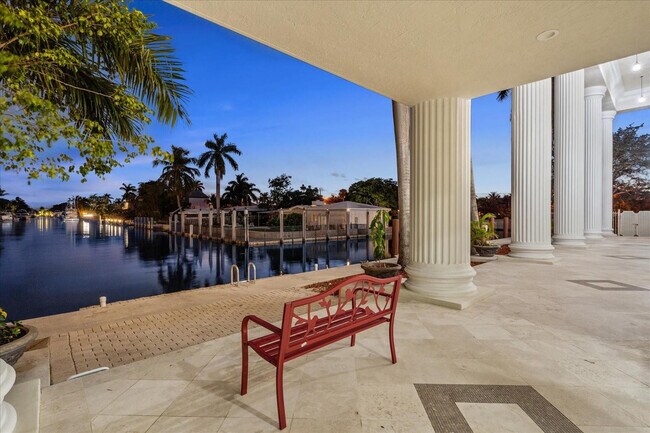 Building Photo - 414 Riviera Isle Dr