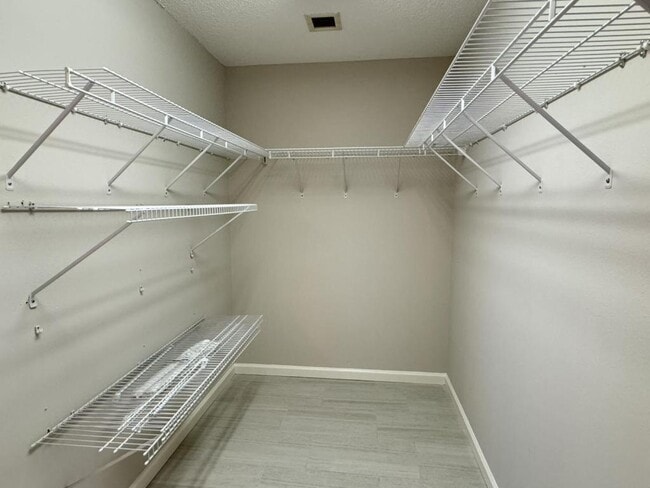 Building Photo - 222 Biltmore Pl