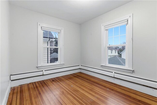 Building Photo - 63 Park Ave