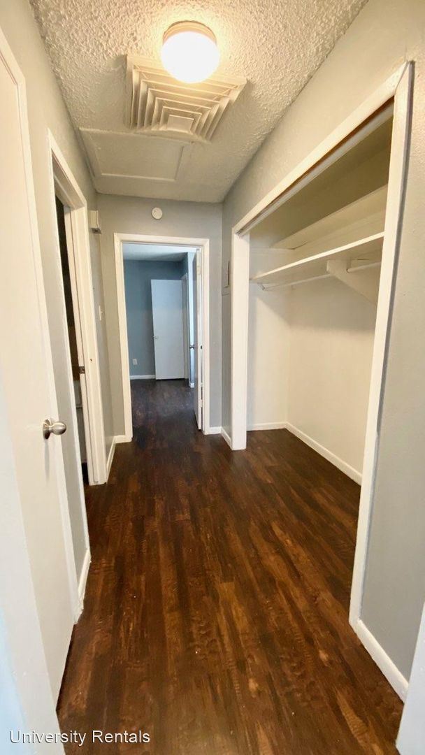 Building Photo - 1606 22nd St