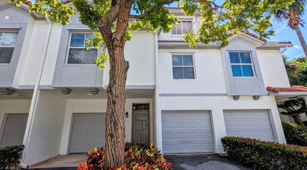 Building Photo - 2056 Alta Meadows Ln