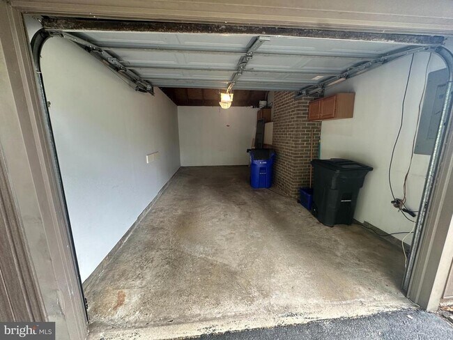 Building Photo - 11613 Piney Lodge Rd