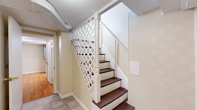 Building Photo - 7030 Clayton Rd