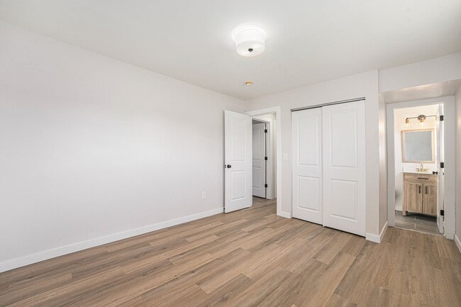 Building Photo - Spacious 6-Bed 3-Bath Home in Federal Heights/Denver