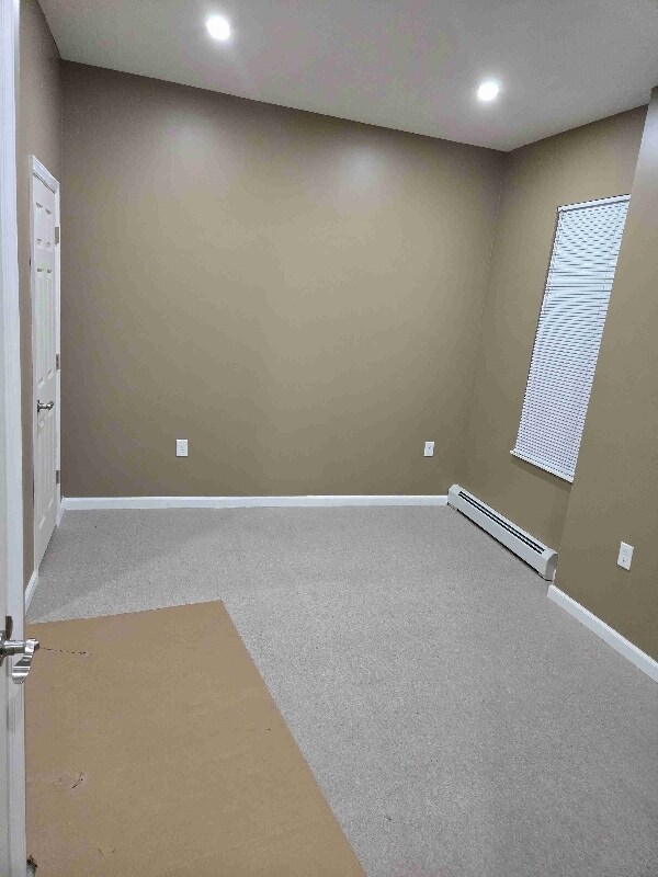 Building Photo - 52 Lander St