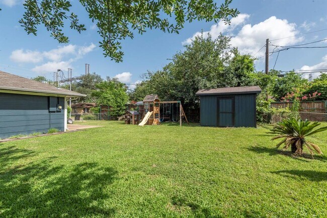 Building Photo - 1730 Wilde Rock Way