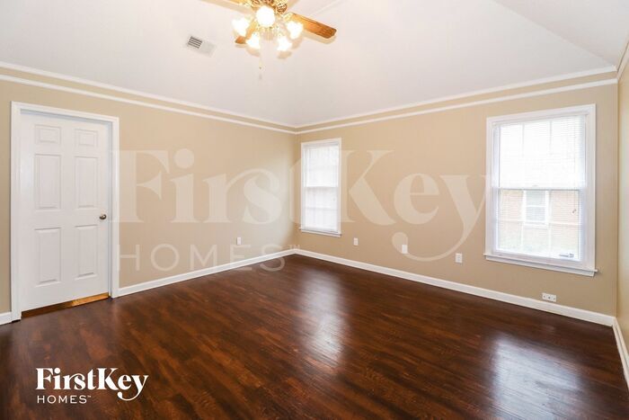 Building Photo - 1330 Fox Trace Dr
